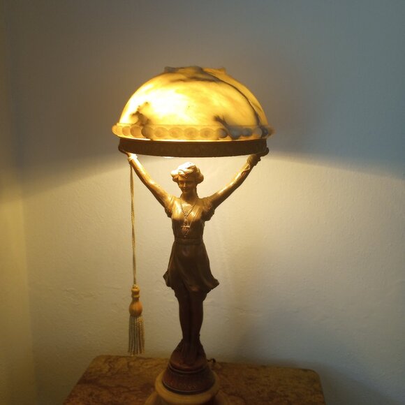 Art deco/nouveau Other - Antique victorian onyx deco girl lamp